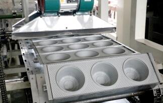 山東餐盒機(jī)哪家性價(jià)比高,真空成型機(jī)廠家推薦